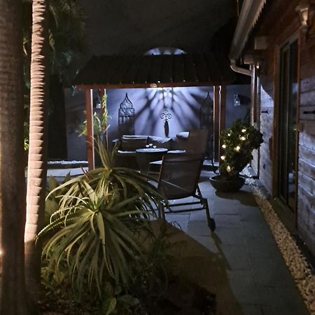 La Liane De Jade 974-Lodge Le Palissandre - Jacuzzi Privatif - Piscine Chauffee Le Bois de Nefles  Buitenkant foto